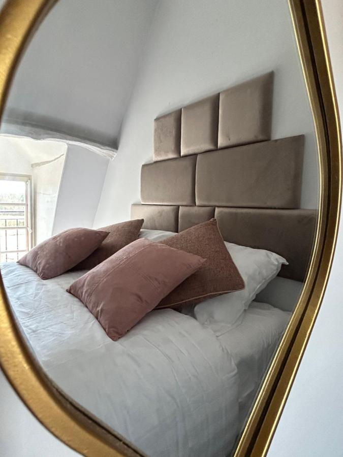 Demeure Du Vallon - Chambres D'Hotes De Charme Azerat Екстер'єр фото