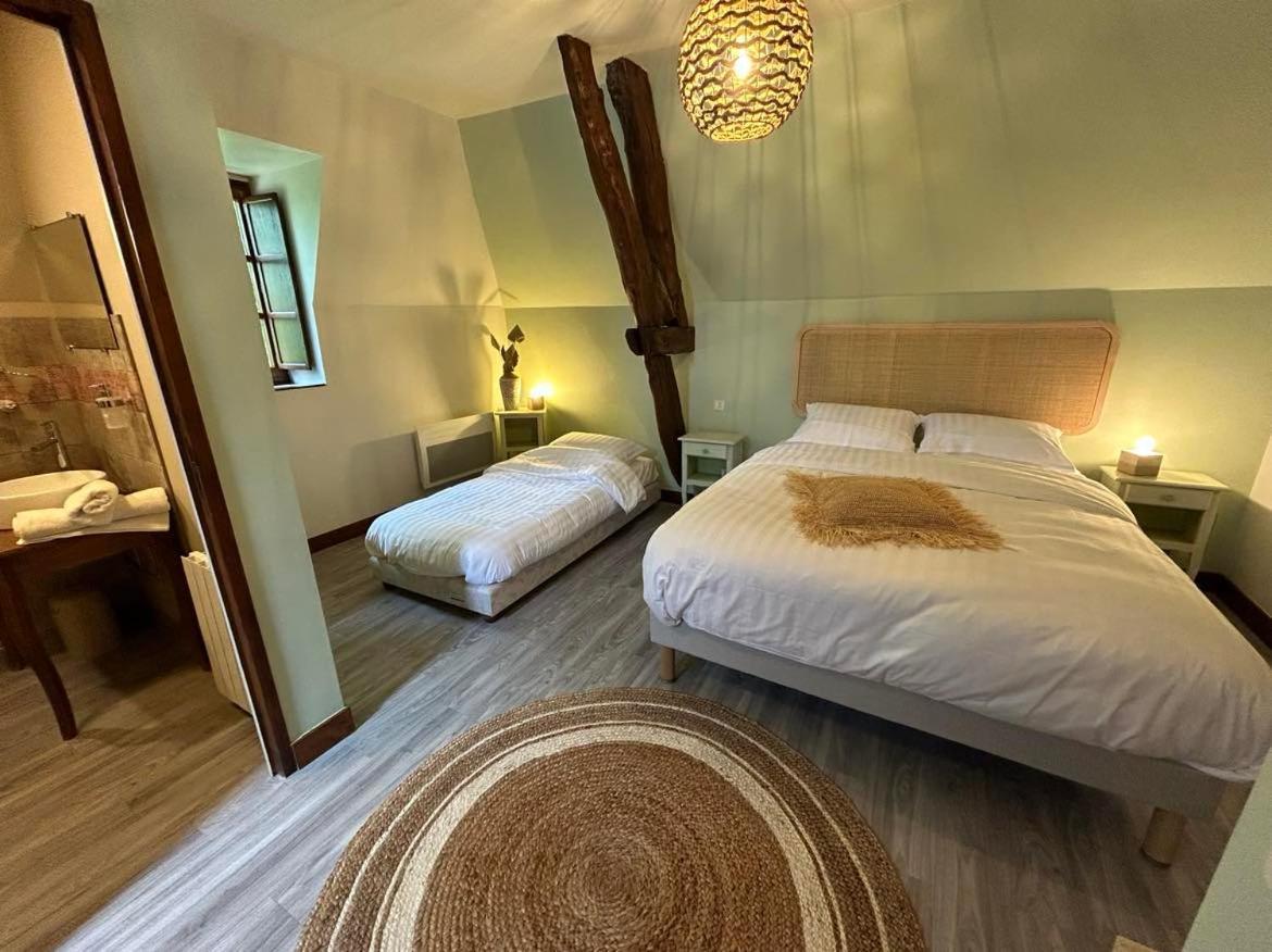 Demeure Du Vallon - Chambres D'Hotes De Charme Azerat Екстер'єр фото